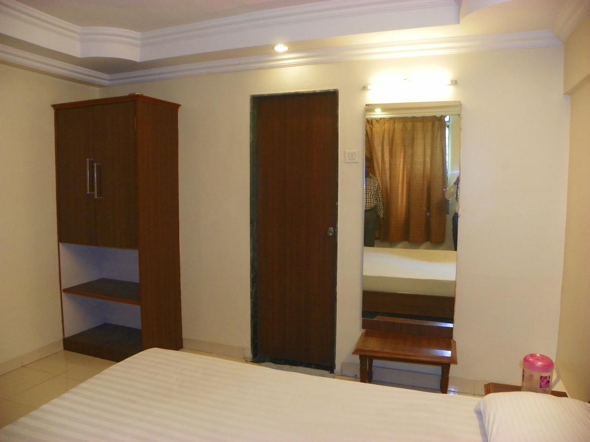 Hotel Rajdeep Pune Luaran gambar